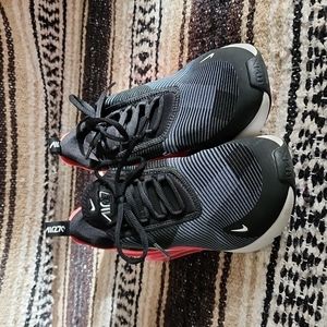 Nike Air 270 pink black 6.5Y/8W